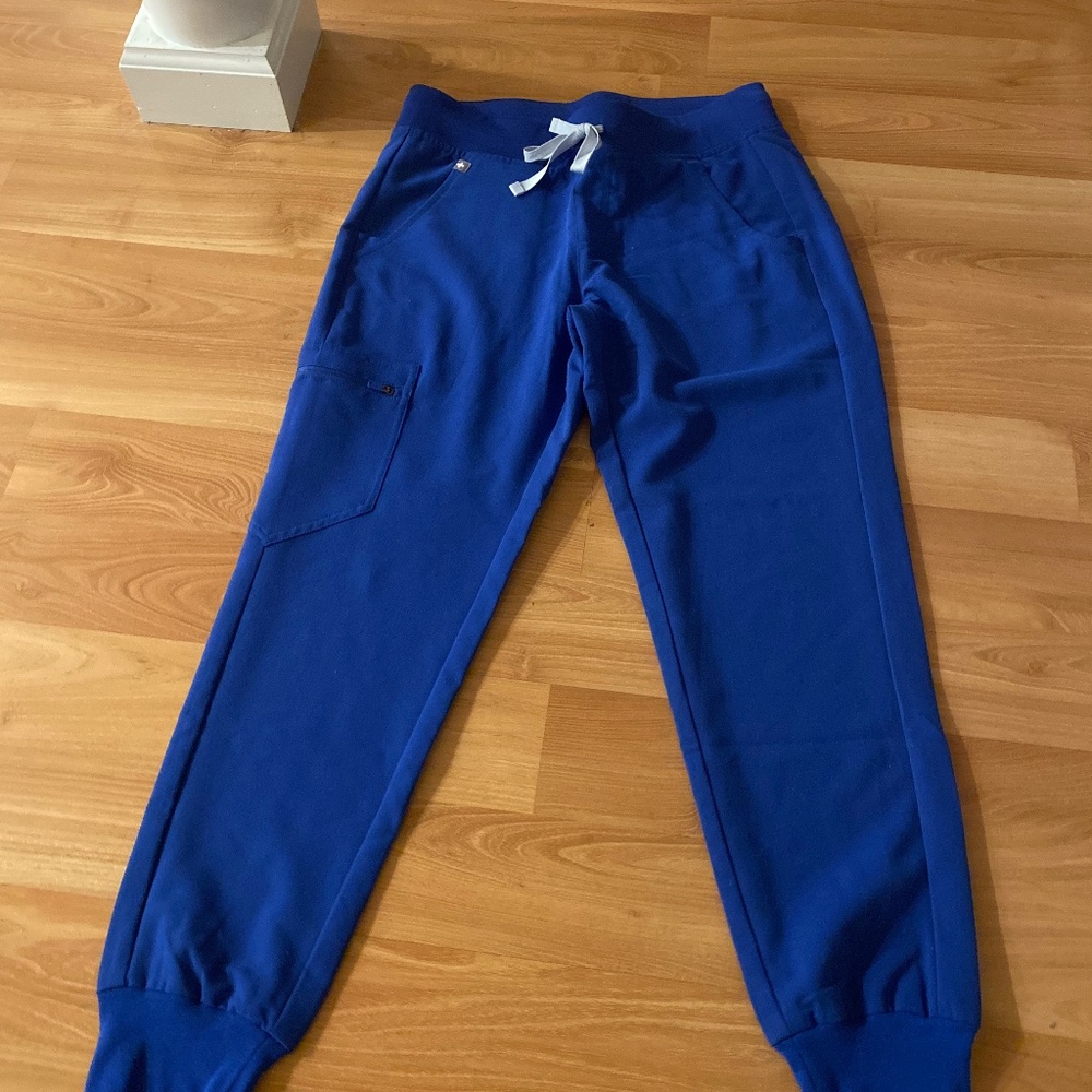 FIGS Joggers Small Petite